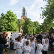 Pielgrzymka dzieci do katedry