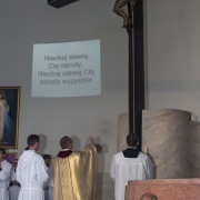 Uroczysta Msza Święta celebrowana przez ks. Damiana Dudkowiaka.