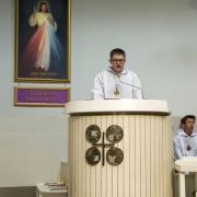 Uroczysta Msza Święta celebrowana przez ks. Damiana Dudkowiaka.