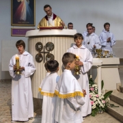 Uroczysta Msza Święta celebrowana przez ks. Damiana Dudkowiaka.