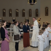 Błogosławieństwo matek w stanie błogosławionym.