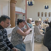 Adoracja Najświętszego Sakramentu w wigilię Zesłania Ducha Świętego.