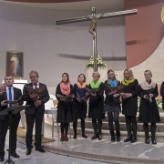 Schola Mikael z par. Chrystusa Jedynego Zbawiciela w Swarzędzu - śpiew Akatystu