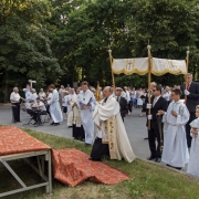 Procesja Bożego Ciała ulicami naszego osiedla.