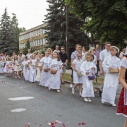 Procesja Bożego Ciała ulicami naszego osiedla.