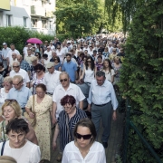 Procesja Bożego Ciała ulicami naszego osiedla.