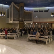 Droga Krzyżowa z udziałem muzyków z Apostolatu Józefa i Maryji.