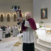 Wprowadzenie kopii cudownej Ikony i Msza Sw. pod przewodnictwem Abp. St. Gądeckiego.