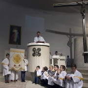 Sprawowanie uroczystej Mszy Świętej przez nowego Ks. Proboszcza.