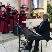 Chór Nazaret, organy i śpiew - Magdalena Kozierska.
