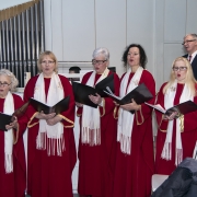 Chór Hasło wykonuje kolędy.