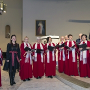 Chór Hasło wykonuje kolędy.