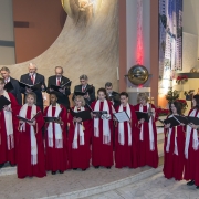 Chór Hasło wykonuje kolędy.