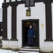 Grabonóg i siostra służebniczka, która była naszym przewodnikiem po muzem, a także w dalszej części po ochronce dla dzieci w Podrzeczu.