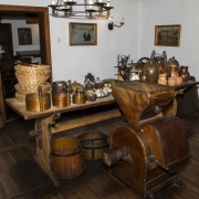 Grabonóg - sale muzealne.