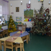 Podrzecze - sale zajęć dla dzieci w ochronce.