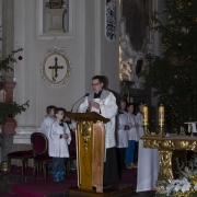 Msza święta. Homilia wygłoszona przez zakonnika z bazyliki.