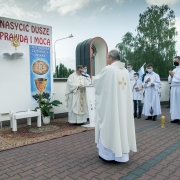 Modlitwa i rozważania przy II ołtarzu.