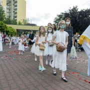 Procesja rusza do III ołtarza