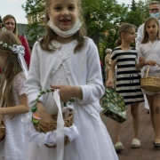 Procesja rusza do IV ołtarza.