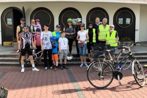 Rodzinny rajd rowerowy do Szreniawy, organizowany w ramach festynu przez naszą Akcję Katolicką