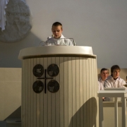 Msza święta roratnia dla młodzieży i dorosłych. Czytanie lekcji.