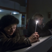 Roraty dla młodzieży i starszych połączone z rekolekcjami adwentowymi.