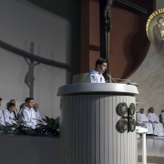 Roraty dla młodzieży i starszych połączone z rekolekcjami adwentowymi.
