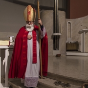 Przybycie na spotkanie z dziećmi św. Mikołaja.