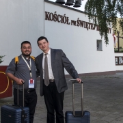 Wieczorma msza św. z udziałem przybyłych do Polski pielgrzymów.