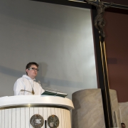 Ks. Neoprezbiter Łukasz Krawczyk odprawia Mszę Św. Sekundycyjną