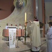 Uroczysta Liturgia Wigilii Paschalnej.